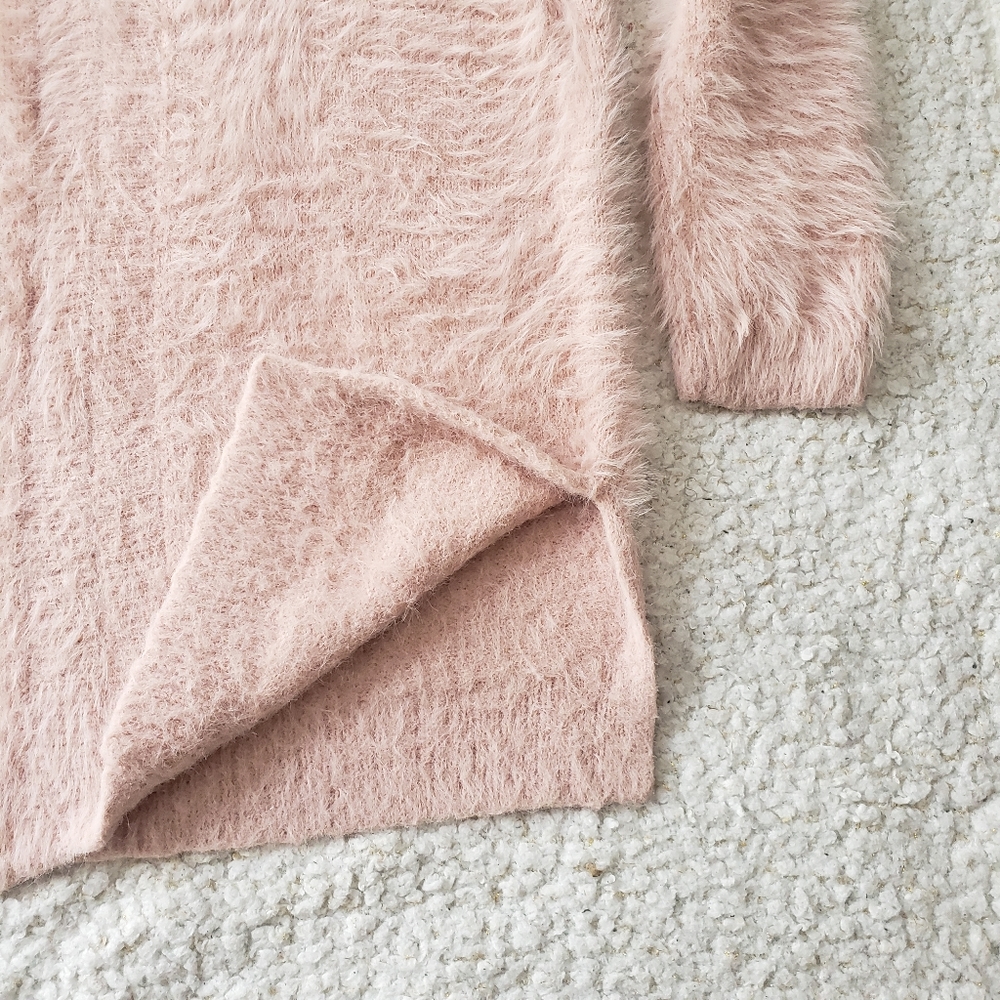 Ruby Moon Fuzzy Criscross Oversized Sweater Sz M - image 6